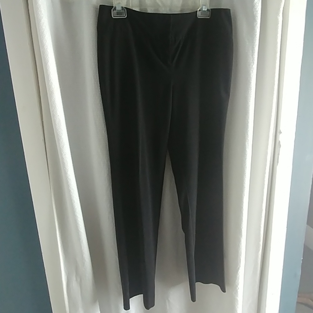 Yvos womans black dress pant